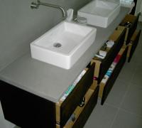 Waschtisch für Doppelwaschbecken mit Steinplatte